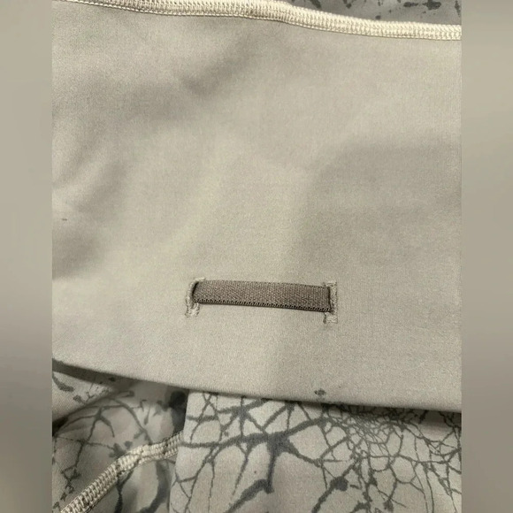 Lululemon Wunder Train HR Tight 25” Dye Size 20 - Picture 7 of 14